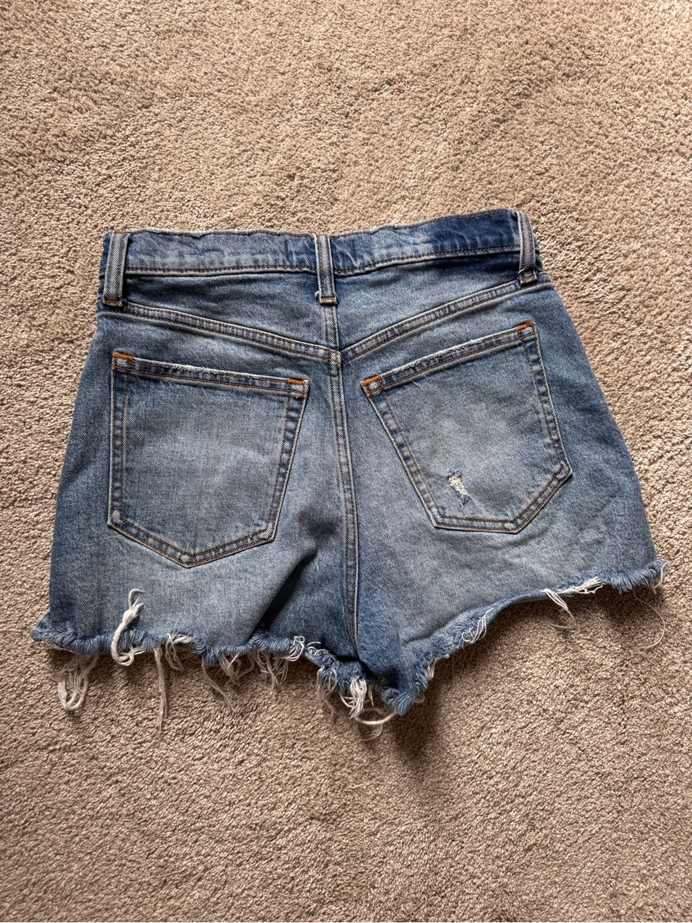 Abercrombie & Fitch The Cutoff Short High-Rise 26/2 - Picture 3 of 3
